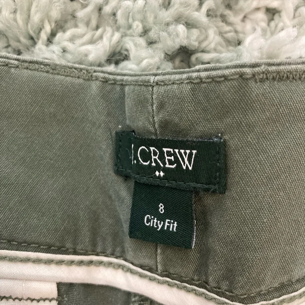 J. Crew Green Chino Shorts Classic Style Size 8 - Picture 4 of 7